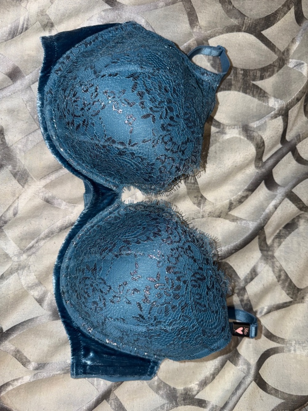 Victoria's Secret Teal Lace Push-Up Bra